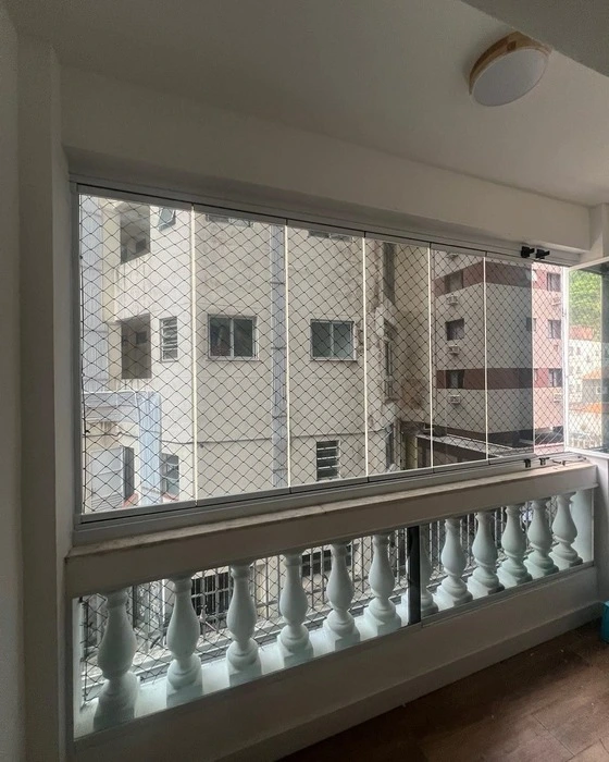 Insulfilm residencial em porta de vidro com película jateada